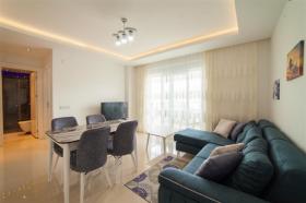 Apartment in a new luxury complex by the beach