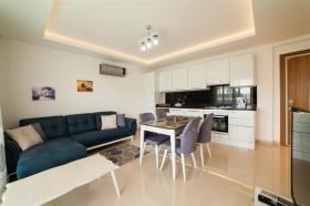 Apartment in a new luxury complex by the beach