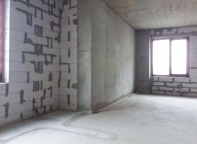 I sell 2 room apartment in Odessa - own redevelopment is possible