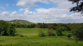 Farm with house, swimming pool and wide panoramic view