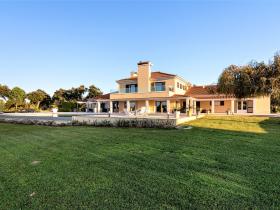 Quinta Equestre - Large house 25 km from Lisbon