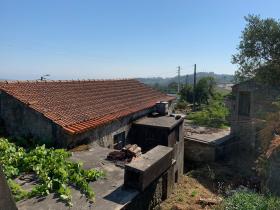 Property to renovate - excellent potential