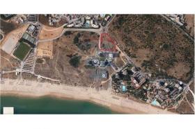 For sale land with approved project for a 4 star hotel