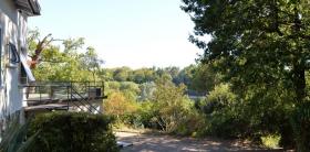 House overlooking all of Bordeaux, just 20 minutes from the center
