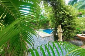 Lemon House Samui just 40 meters from Maenam beach