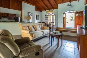 4 bedrooms villa with 3.9 acre (1.6 ha) of land in Liberia