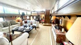 Romantic barge in the heart of historic Paris