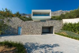 Luxury villa overlooking sea in Dalmatia