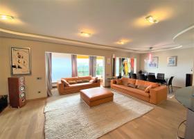 Spectacular penthouse duplex of 295 m2 in Pedralbes Barcelona