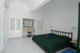 Well established hotel, located on a superb beach