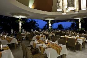 5-star luxurious hotel for sale at Kenyan coast