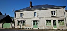 Touraine: sale completely restored old inn with outbuildings