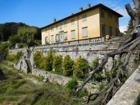 Villa Paolina di Compignano: Luxury historical villa for sale in Tuscany