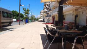 For sale seafront Restaurant Bar Tapas in Costa Brava - first line