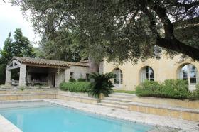 Magnificent Provencal house in Saint Tropez