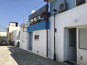 2 recent fully equipped houses on the island of Rhodes