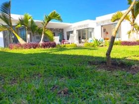 Luxury villa in Mont-Mascal in a secure residence