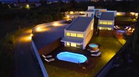 3 luxury modern villas for sale 1km from the beach