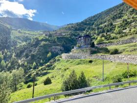 Exclusive housing in Canilo