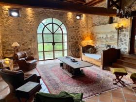 Very beautiful residence located in a beautiful village (guest rooms)