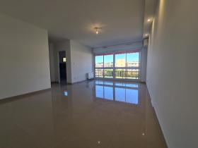 Apartment in Sainte-Maxime completely renovated located in the city center
