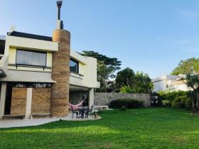 Spectacular modern house in La Lagunita, Caracas