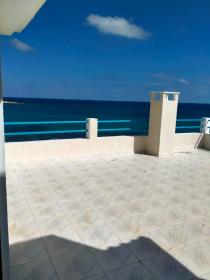 Waterfront villa facing Pilau Island