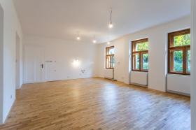 Newly reconstructed house in original style with modern elements in Liboc