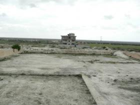 Titled and building land for sale by lot