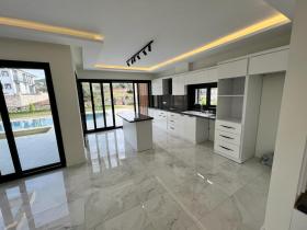 Yeşiltepe's most simple and eye-catching villa