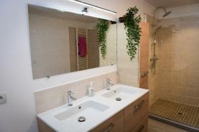 Very large atypical loft with terraces