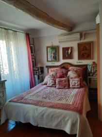 Large village house on 4 levels with swimming pool