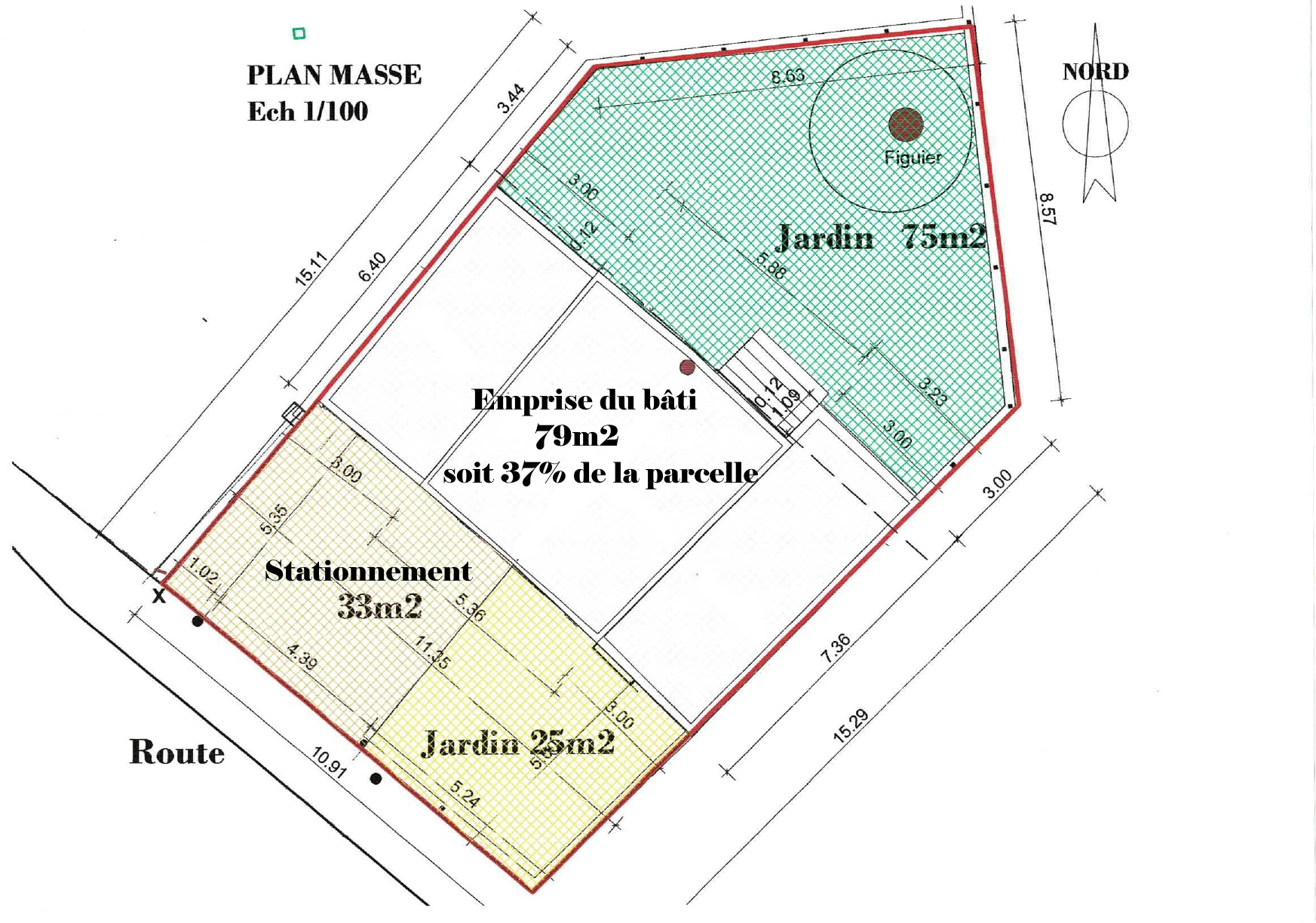 Building land at the foot of a small village in Provence