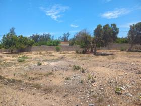 Plot of land for building holiday home or hotel - Mangily Beach