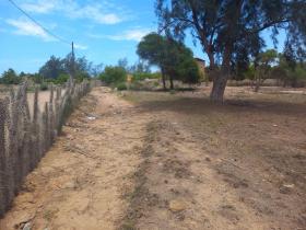 Plot of land for building holiday home or hotel - Mangily Beach