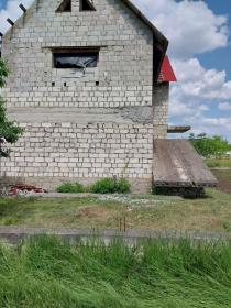 For sale well located house