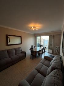 Very bright 3-bedrooms apartment with sea view