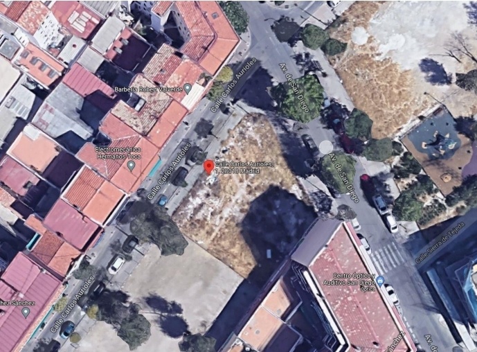 Urban land for residential building project in Madrid Capital