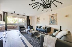 5-room apartment in 16th arrondissement of Paris for sale