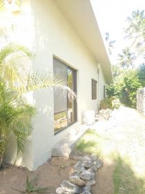 House 5 minutes from the beach - housing estate with amenities and 24-hour security + 2 commercial premises