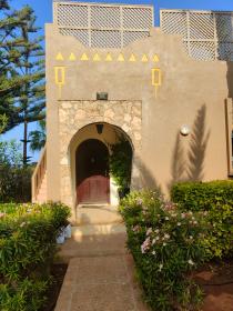 House 80 m from the sandy beach with 180 degree sea views