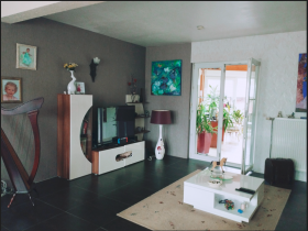 Beautiful architect-designed villa on the heights of Illfurth
