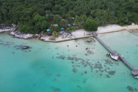 Foreclosed resort and fantastic rehab opportunity
