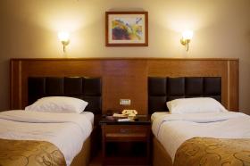 Luxury hotel for sale in central Cairo, directly in front of the Nile