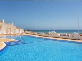 Seafront apartment - exceptional location