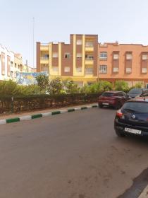 Sale of a 4-storey corner building