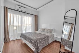 Exclusive new-build apartment in the prestigious location of Touristic Villages