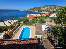 House with sea view and pool - Long term rental