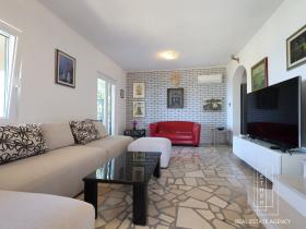 House with sea view and pool - Long term rental