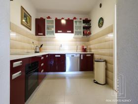House with sea view and pool - Long term rental